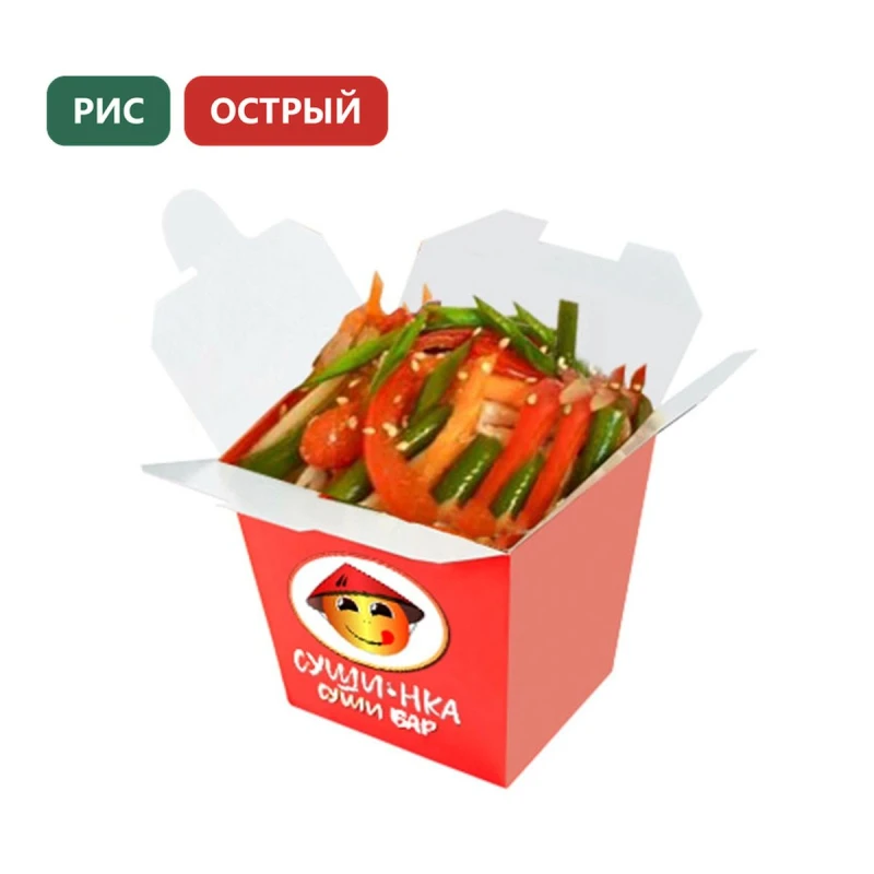 Вок с овощами и рисом в остром соусе